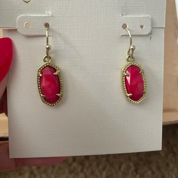Kendra Scott red earrings - Picture 2 of 2